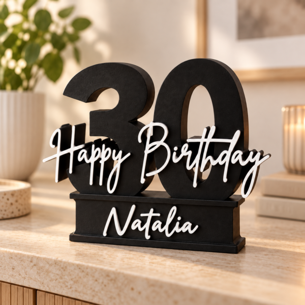 ChatGPT Image 16 wrz 2026, 21_16_06 Personalizowana statuetka urodzinowa z imieniem i wiekiem